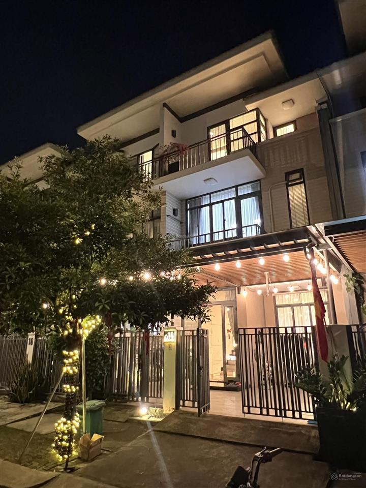 Cho thuê biệt thự lavila đầy đủ nội thất cao cấp xách vali vào ở giá 25tr/tháng, 0932 089 ***