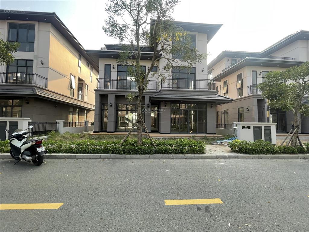 Bán gấp biệt thự đơn lập gs zeitgeist city nhà bè dt 250m2 xây dựng 3tầng giá 33tỷ 0932 089 ***