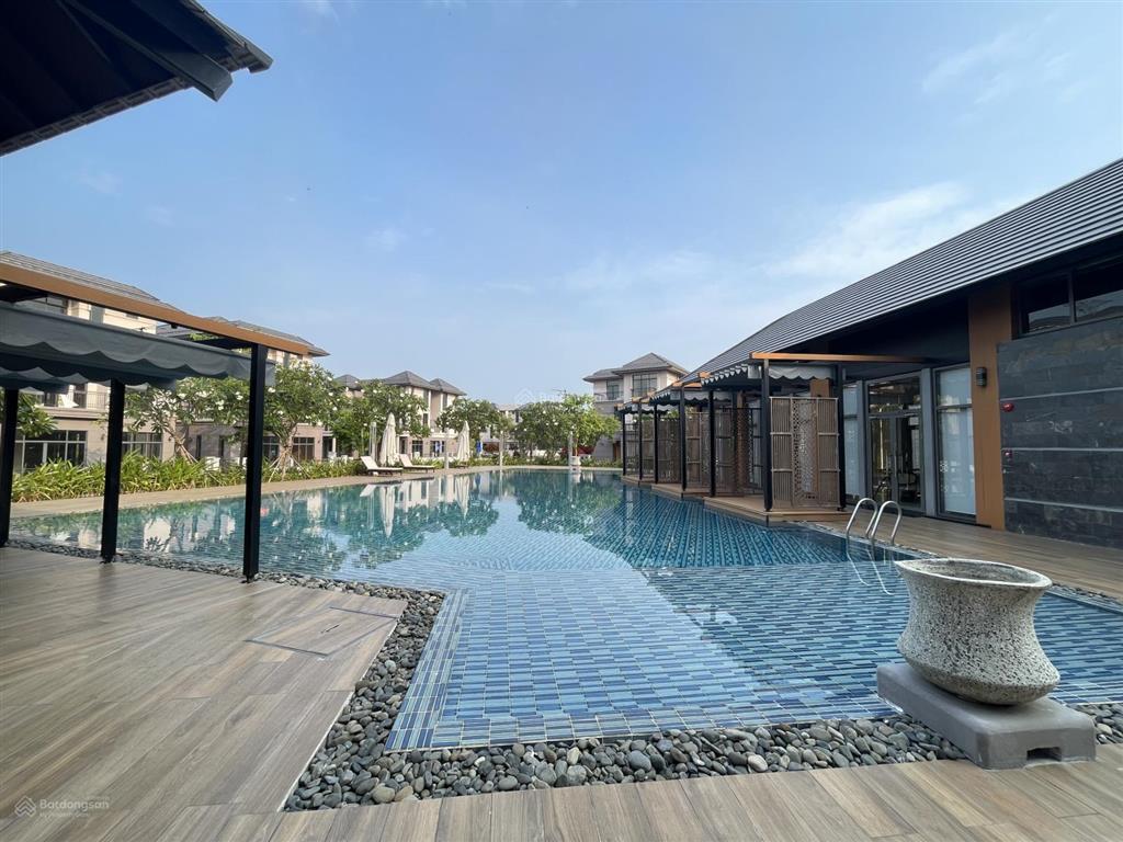 Bán gấp biệt thự đơn lập gs zeitgeist city nhà bè dt 250m2 xây dựng 3tầng giá 33tỷ 0932 089 ***