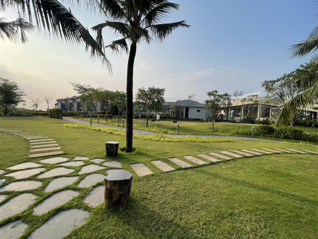 Bán gấp biệt thự đơn lập gs zeitgeist city nhà bè dt 250m2 xây dựng 3tầng giá 33tỷ 0932 089 ***