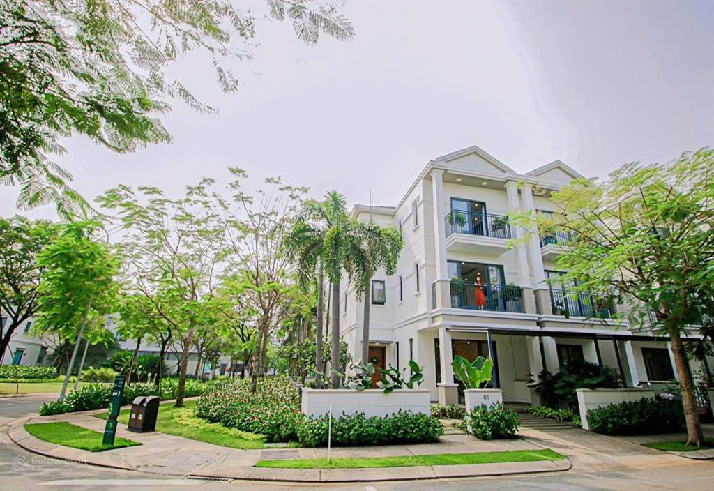 Bán biệt thự nine south estates căn góc full nội thất dt 140m², hướng bắc, sổ cầm tay, giá 25 tỷ