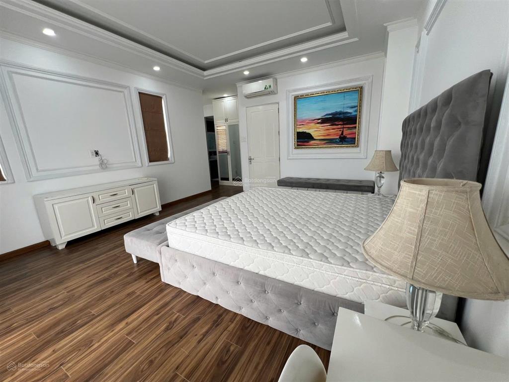 Bán biệt thự nine south estates căn góc full nội thất dt 140m², hướng bắc, sổ cầm tay, giá 25 tỷ