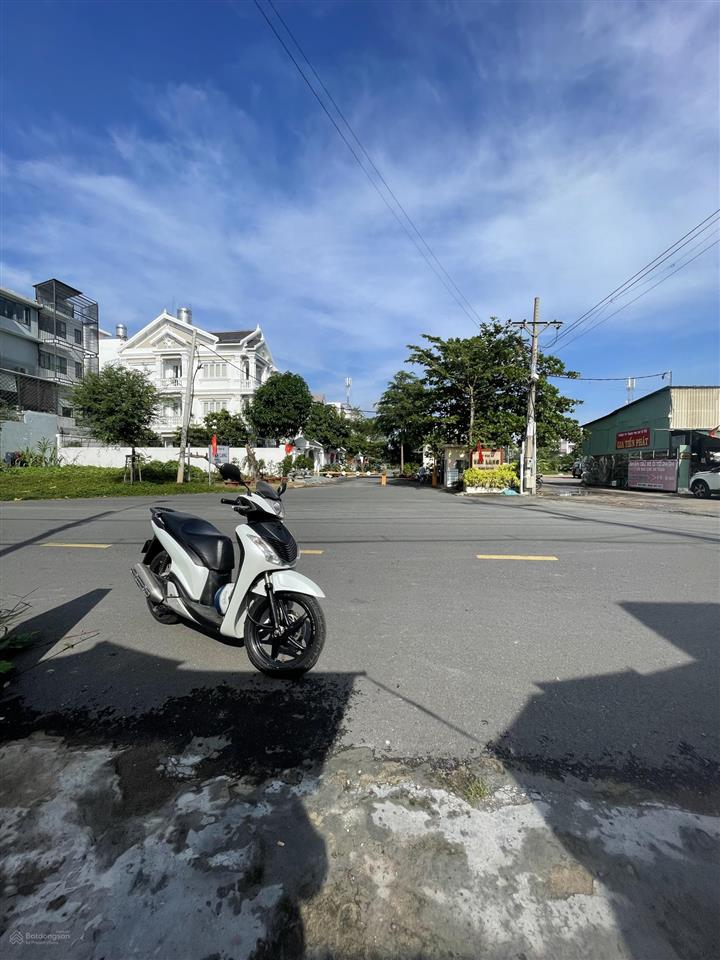 Bán đất nền biệt thự kdc 6b văn lang phạm hùng bình hưng, bình chánh, dt 200m2. giá 56tr/m2