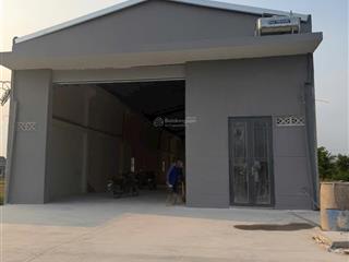 Bán nhà kho xd kiên cố xã đức hoà đông,dt kho 320m2 , dt đất 700m2 full thổ cư giá 7tỷ 0932 089 ***