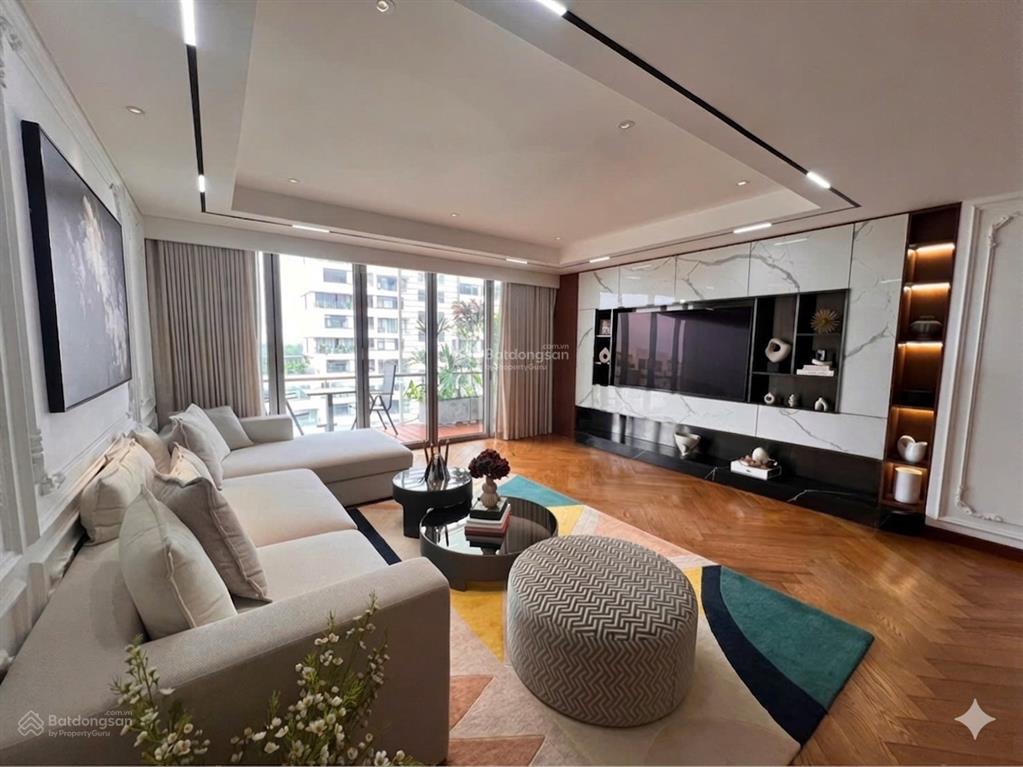 Cần bán gấp căn garden plaza 1, dt 150m2 3pn 2wc, view nội khu, nội thất cơ bản, shr, giá 18.5 tỷ