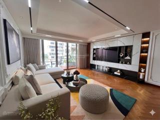 Chủ suất ngoại cần bán gấp căn garden plaza 1 view kênh đào dt 150m2 2pn 2wc full nt giá 20.5 tỷ tl