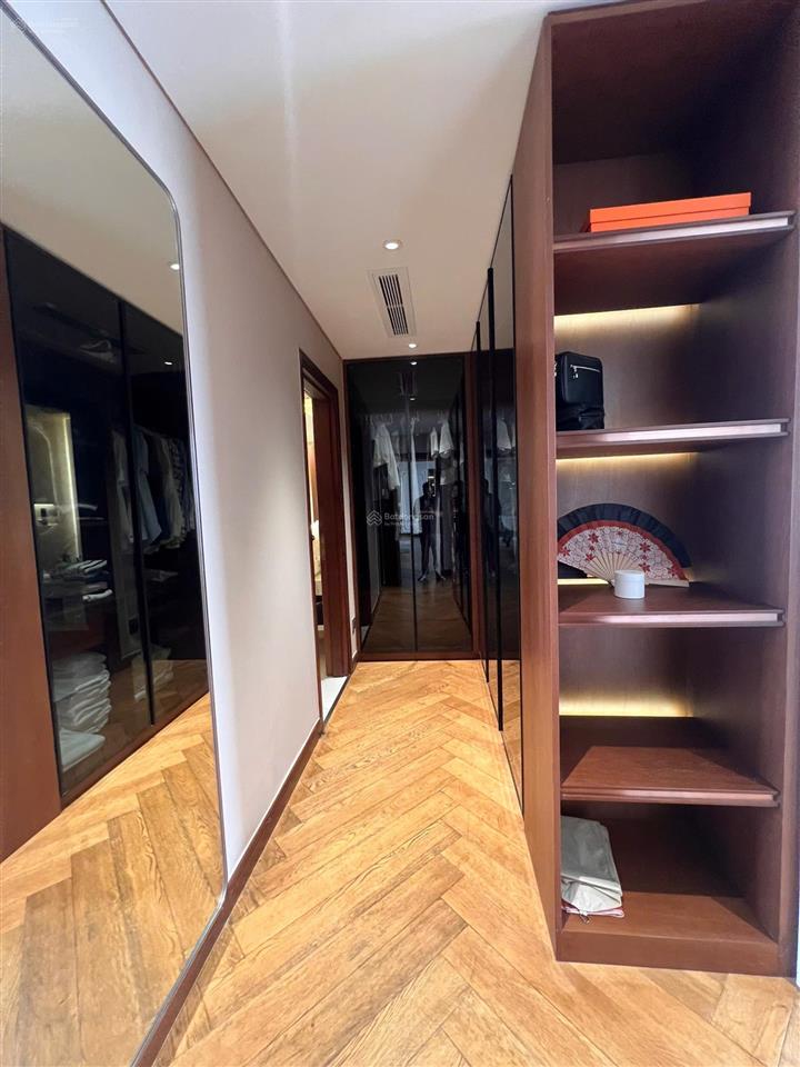 Cần bán gấp căn garden plaza 1, dt 150m2 3pn 2wc, view nội khu, nội thất cơ bản, shr, giá 18.5 tỷ
