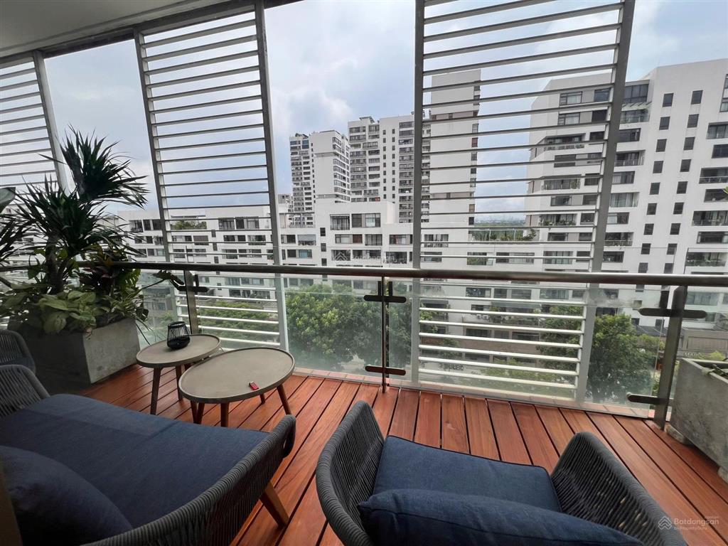 Cần bán gấp căn hộ garden plaza 1 tầng 8 view công viên full nt nhập khẩu giá 20.5tỷ còn tl