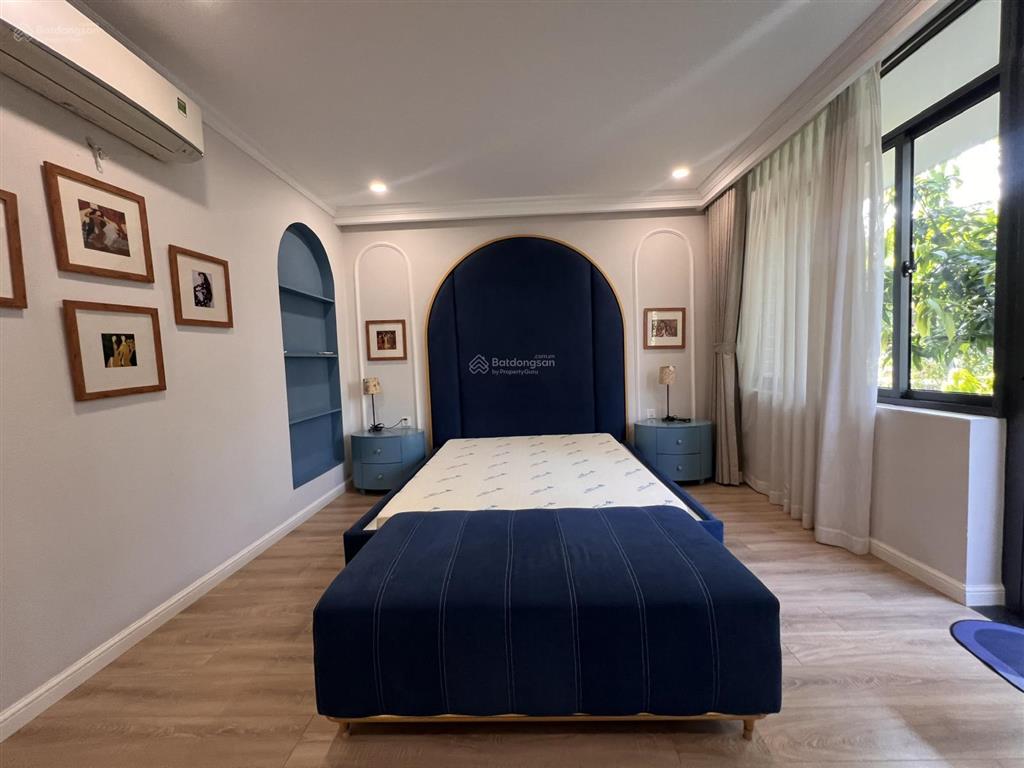 Chủ thiện chí bán căn biệt thự lavila full nội thất đẹp sạch sẽ vào ở ngay , sổ hồng giá 13.5tỷ tl