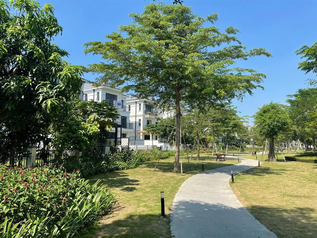 Bán căn biệt thự đơn lập ninesouth view sông , sổ hồng, hướng tây nam giá 50tỷ  0932 089 ***