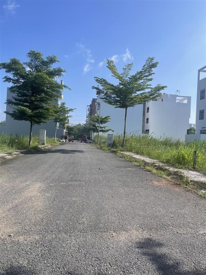 Bán đất nền sổ hồng riêng, xd tự do tại khu dân cư 1181 lvl phước kiển nhà bè dt 90m2 giá 76tr/m2