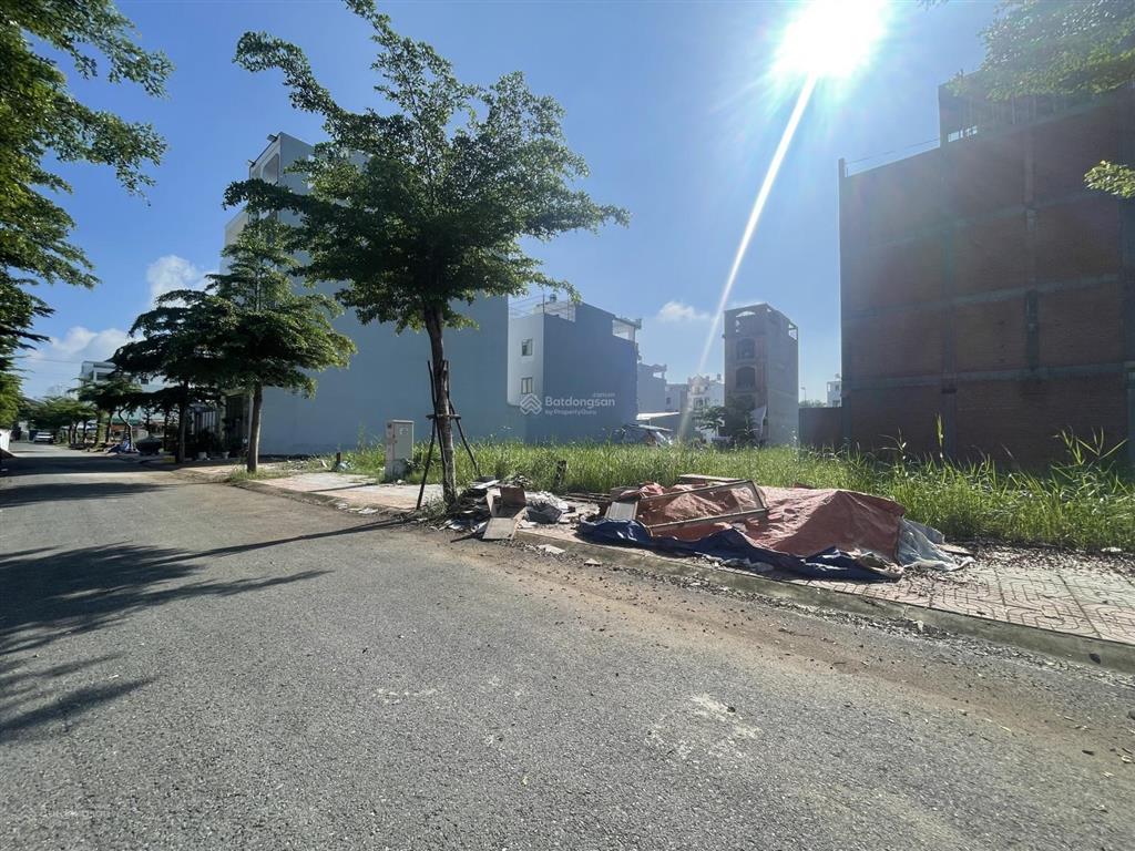 Bán đất nền sổ hồng riêng, xd tự do tại khu dân cư 1181 lvl phước kiển nhà bè dt 90m2 giá 76tr/m2