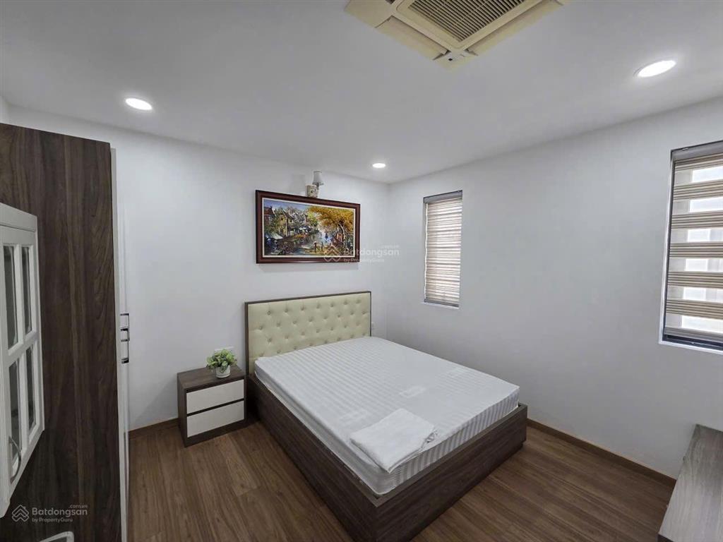 Bán gấp biệt thự ninesouth full nội thất giá cực tốt 17,5 tỷ sổ hồng, hướng đông nam dt 122,5m2