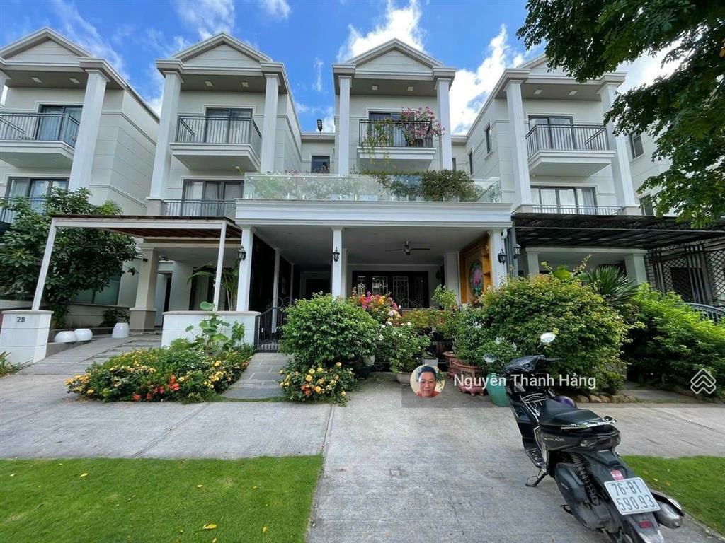 Cho thuê biệt thự nine south estates full nội thất nhà đẹp 3pn 4wc giá 32tr/tháng
