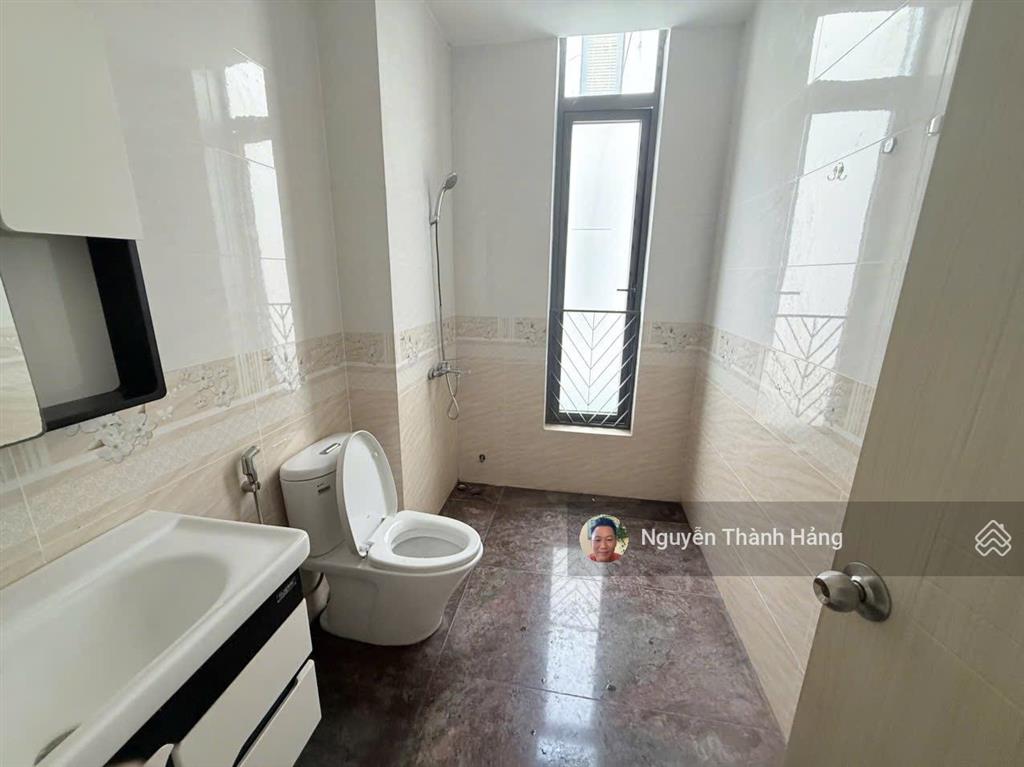 Cho thuê biệt thự lavila giá tốt 23tr/tháng dt 108m2 3 tầng 4pn 3wc giá 23tr/tháng.