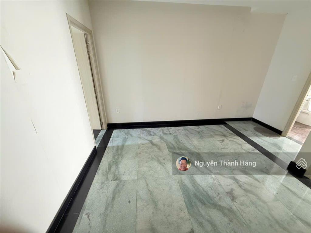 Cho thuê biệt thự lavila giá tốt 23tr/tháng dt 108m2 3 tầng 4pn 3wc giá 23tr/tháng.