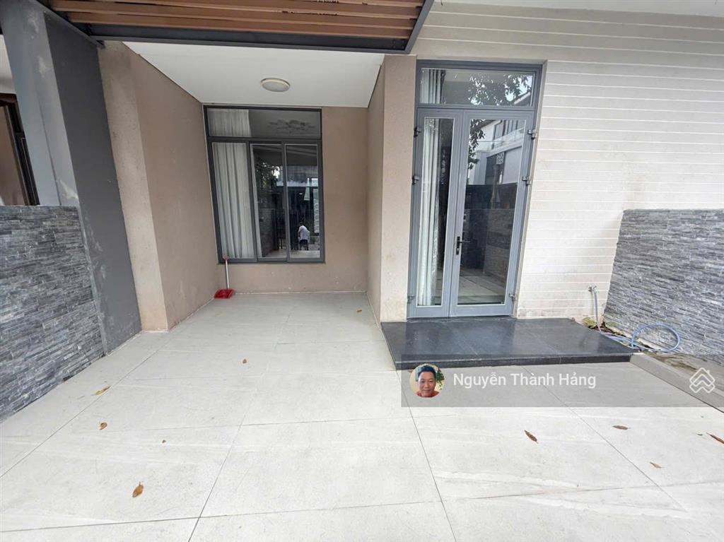 Cho thuê biệt thự lavila giá tốt 23tr/tháng dt 108m2 3 tầng 4pn 3wc giá 23tr/tháng.