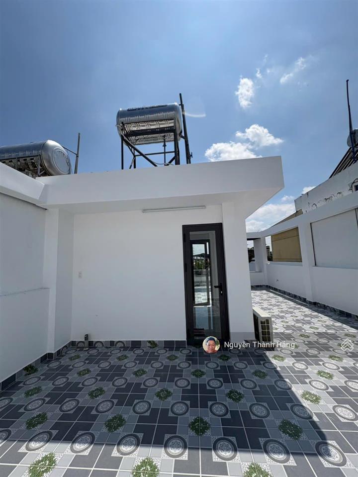 Bán nhà mặt tiền hẻm xe hơi, ô tô để trong nhà dt 86m2 4 tầng sổ hồng full nội thất. giá 11.2 tỷ tl