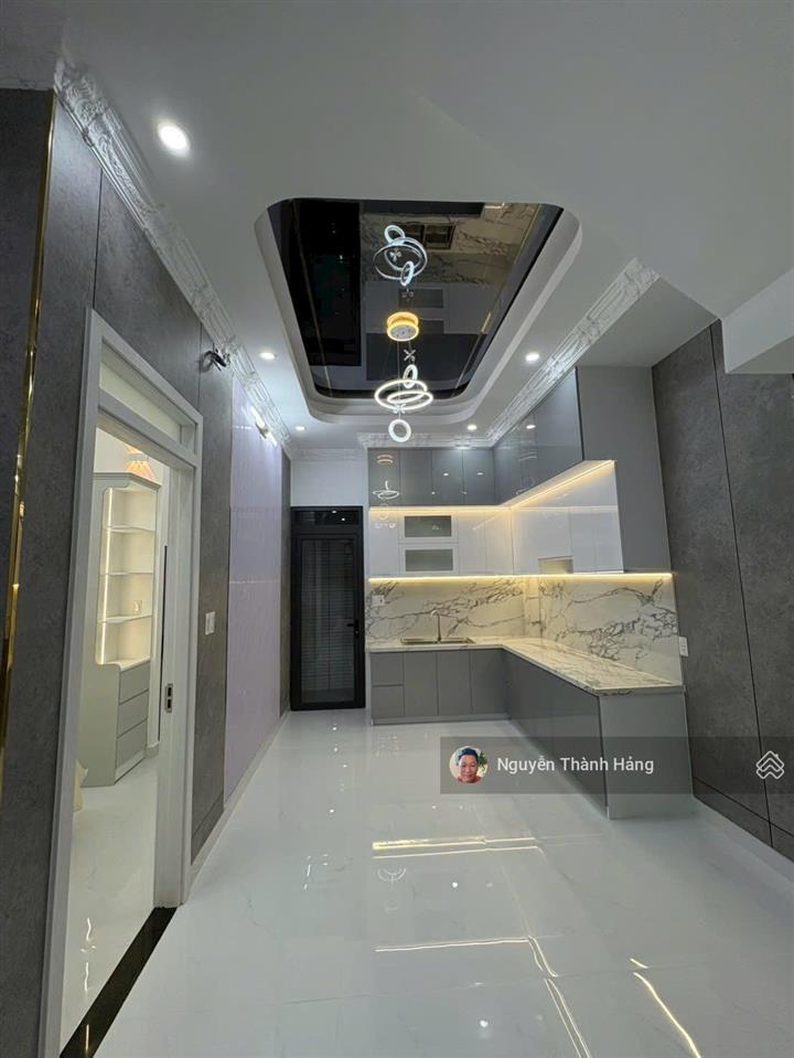 Bán nhà mặt tiền hẻm xe hơi, ô tô để trong nhà dt 86m2 4 tầng sổ hồng full nội thất. giá 11.2 tỷ tl