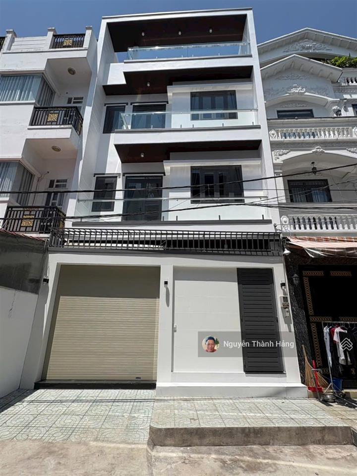 Bán nhà mặt tiền hẻm xe hơi, ô tô để trong nhà dt 86m2 4 tầng sổ hồng full nội thất. giá 11.2 tỷ tl