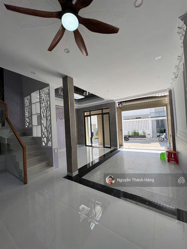 Bán nhà mặt tiền hẻm xe hơi, ô tô để trong nhà dt 86m2 4 tầng sổ hồng full nội thất. giá 11.2 tỷ tl