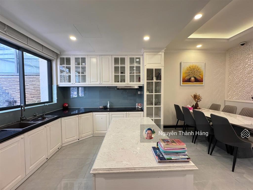 Cho thuê biệt thự nine south full nội thất giá 32tr/tháng cho nhà đẹp sạch sẽ