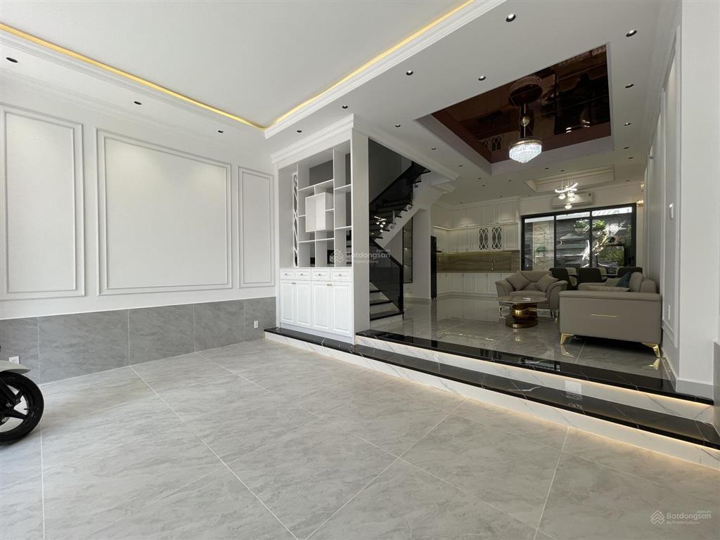 Bán nhà phố lê văn lương dt 83.5m2 trệt 2 lầu sân thượng full nội thất, sổ hồng giá 10.5 tỷ tl mạnh