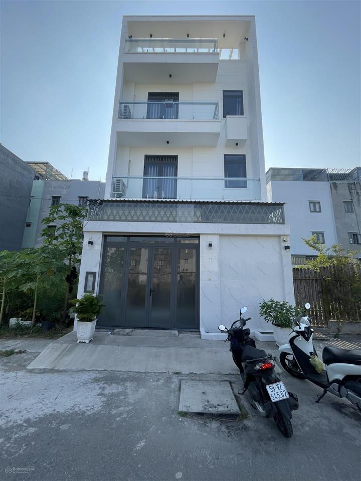 Bán nhà phố khu 1368 lê văn lương phước kiển dt 80m2 4 tầng, sổ hồng, hướng đông. giá 9,9 tỷ