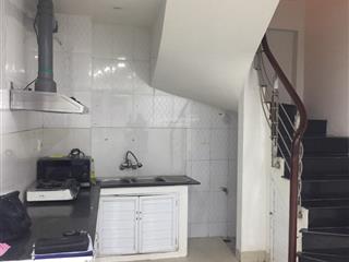 Cho thuê nhà ngõ 1 định công, giải phóng, 30m, 4t, 3 ngủ, 8 triệu