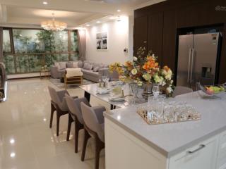 Chính chủ cần bán căn hộ chung cư 3 ngủ tại tòa 903 h9 starlake, tây hồ tây. giá bán 160 tr/m2