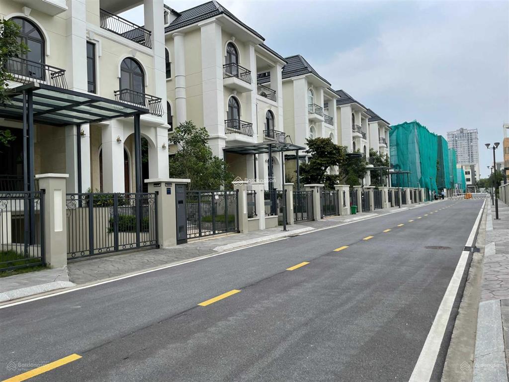 Chủ nhà gửi bán biệt thự starlake, shophouse starlake. cập nhật giá bán tháng 9 năm 2026