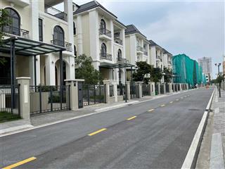 Chủ nhà gửi bán biệt thự starlake, shophouse starlake. cập nhật giá bán tháng 9 năm 2026