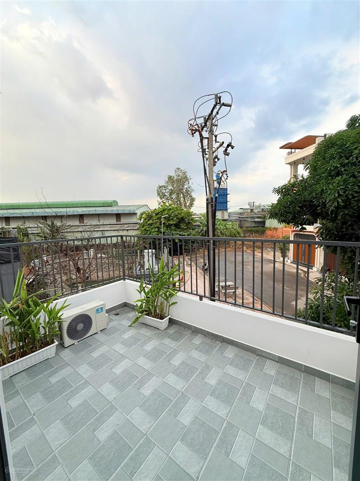 Bán nhà phố 1trệt 2lầu full nội thất nằm trong kdc lê phong, phường an phú. giá bán 5.280ty sổ sẵn.