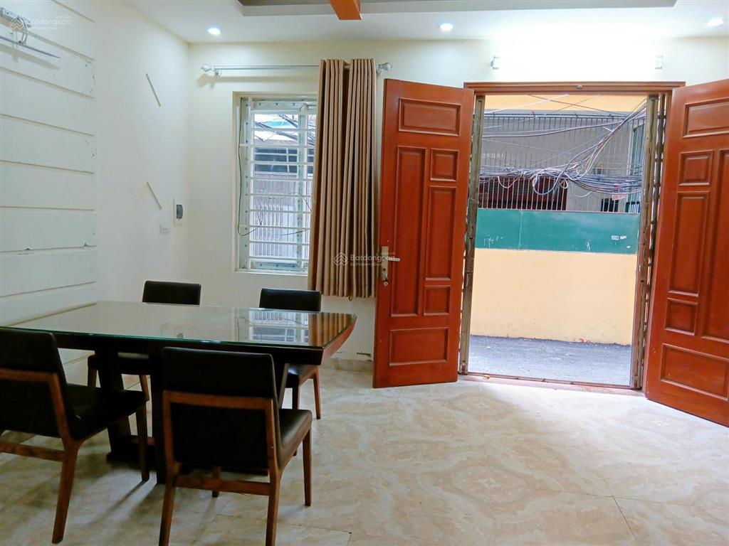 Cho thuê nhà riêng 5 tầng ngõ 191 phạm văn đồng, hà nội