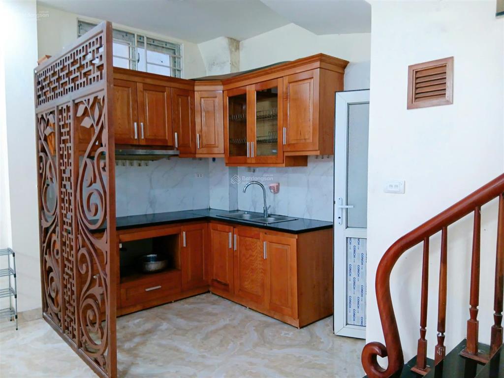 Cho thuê nhà riêng 5 tầng ngõ 191 phạm văn đồng, hà nội