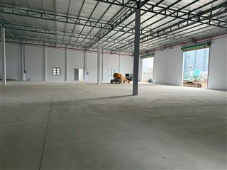 Cho thuê xưởng 3000m2 khuôn viên, xưởng xây dựng 1600m2 đường xe công cách quốc lộ 1a 600m