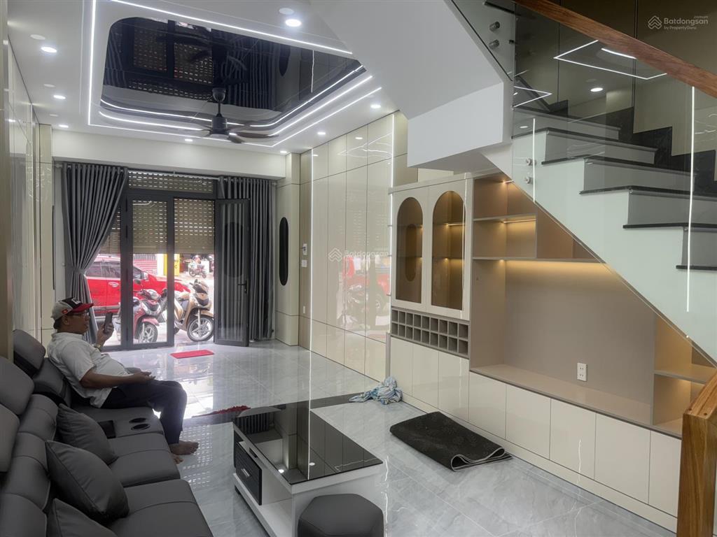 Bán nhà mặt phố tại 66a nguyễn hữu cảnh, 9,3 tỷ, 76m2, chính chủ hot!