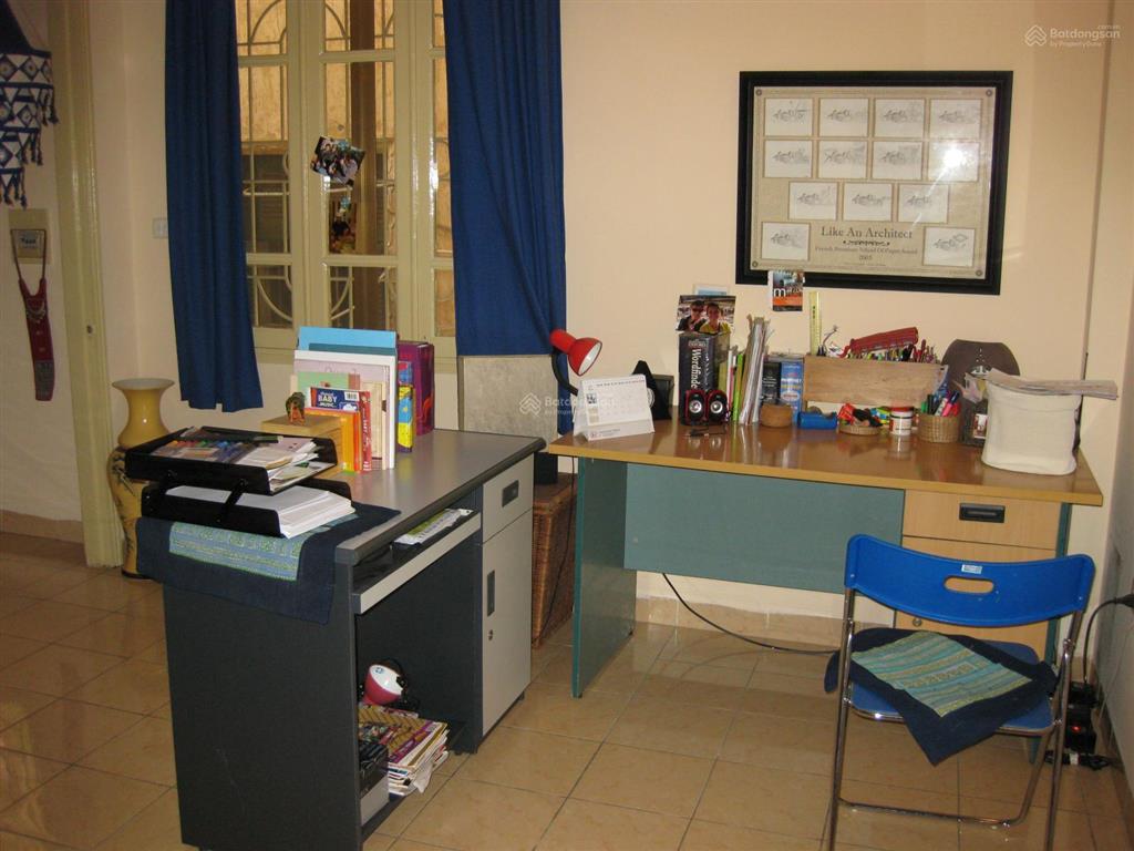 Bán nhà ngõ hàng chuối rất gần mặt phố khu vực hiếm nhà