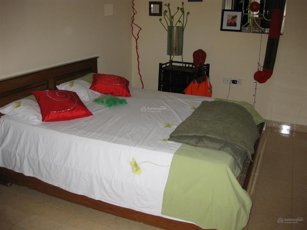 Bán nhà ngõ hàng chuối rất gần mặt phố khu vực hiếm nhà