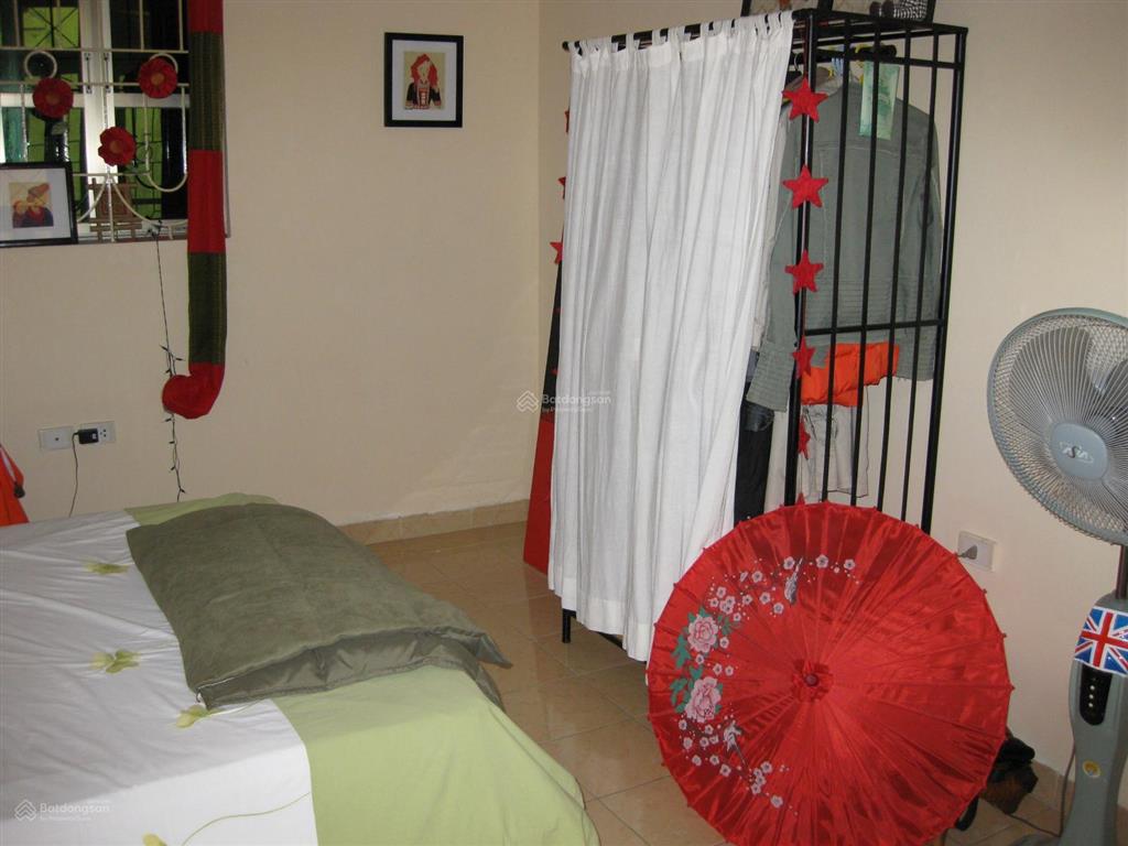 Bán nhà ngõ hàng chuối rất gần mặt phố khu vực hiếm nhà