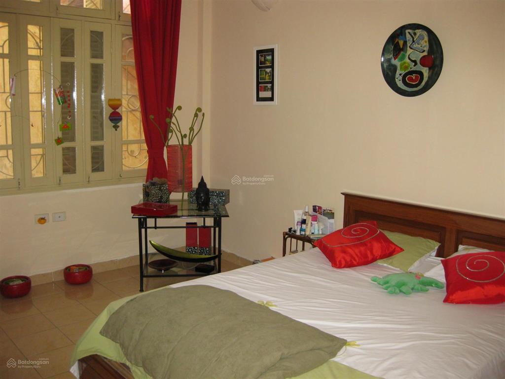 Bán nhà ngõ hàng chuối rất gần mặt phố khu vực hiếm nhà