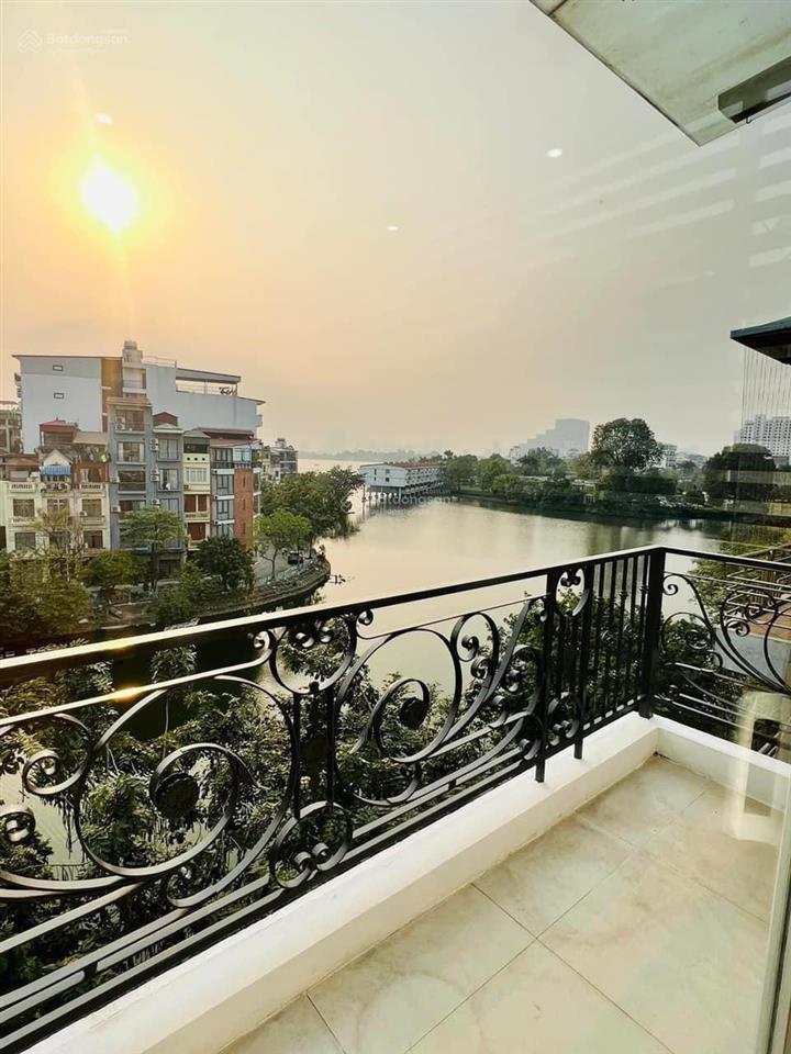 Cần bán nhà mặt phố yên hoa 70m2 mặt tiền 5m giá 50 tỷ