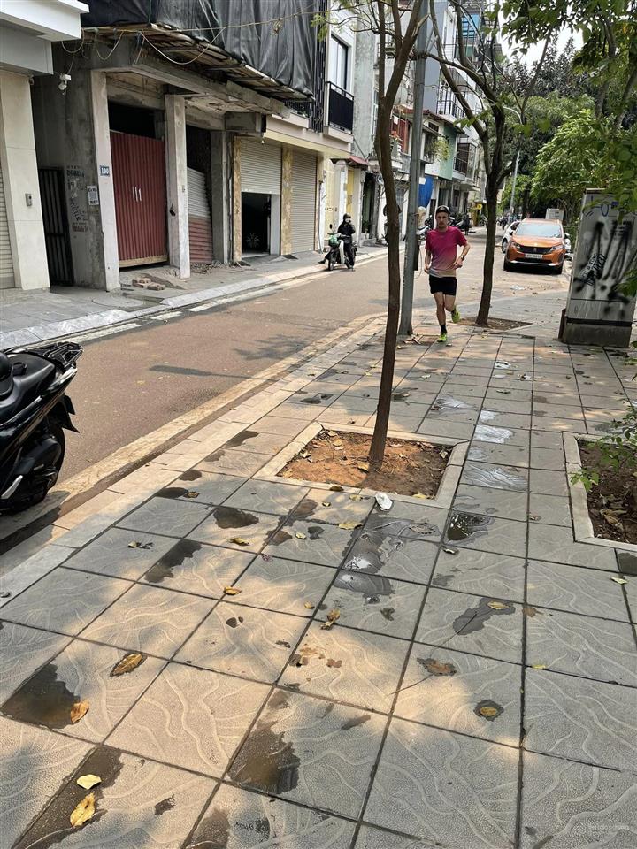 Cần bán nhà mặt phố yên hoa 70m2 mặt tiền 5m giá 50 tỷ