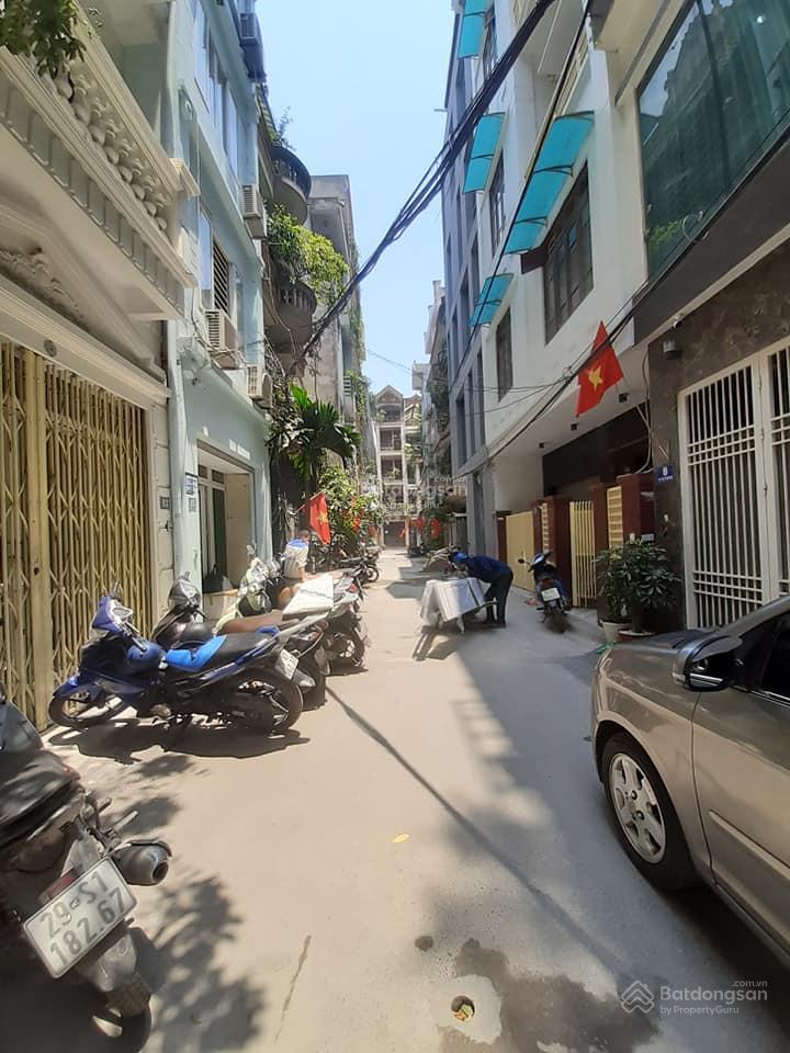 Cần bán 150m2 đất thổ cư mặt tiền 15m phố trạm long biên