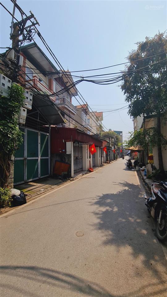 Cần bán 120m2 mt 5m khu tái định cư phố trạm long biên