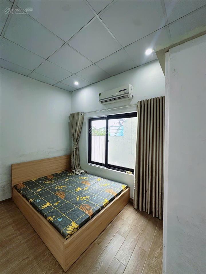 Cho thuê chdv 20m2, khép kín full đồ, cửa sổ nhìn ngõ, ở ngay ngã 7 ô chợ dừa, 3,7 triệu/tháng
