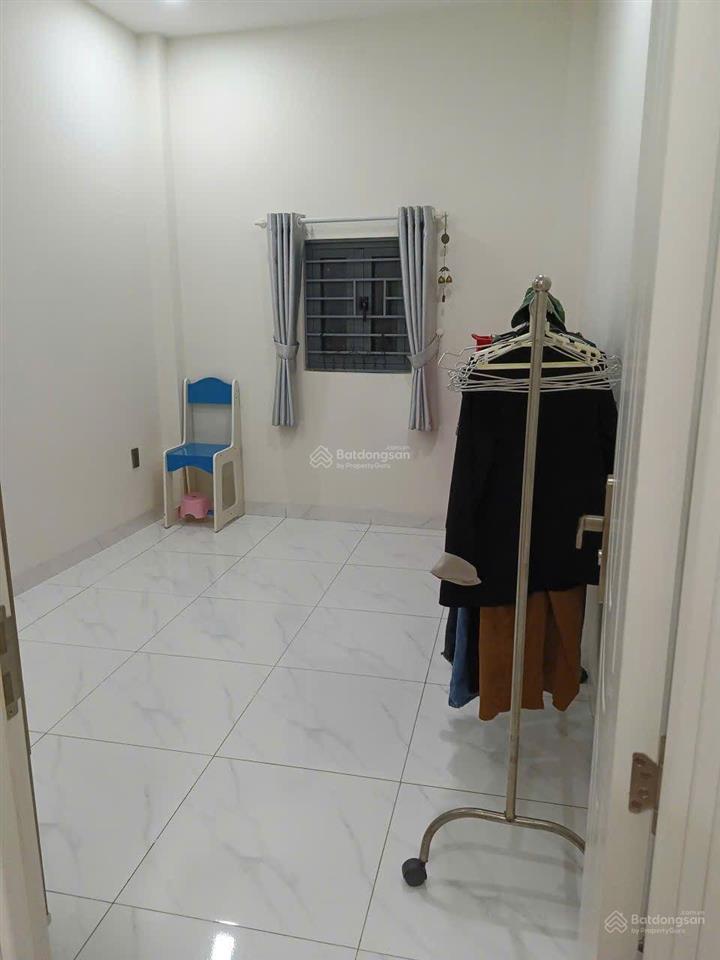 Bán nhà 1 lầu 40m2 đất với 2pn, 2wc tại huỳnh tấn phát, p phú thuận, q7, giá tốt 4,9 tỷ