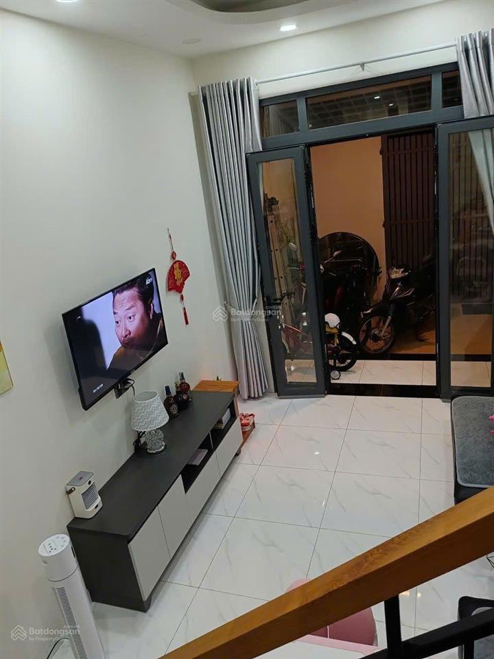 Bán nhà 1 lầu 40m2 đất với 2pn, 2wc tại huỳnh tấn phát, p phú thuận, q7, giá tốt 4,9 tỷ