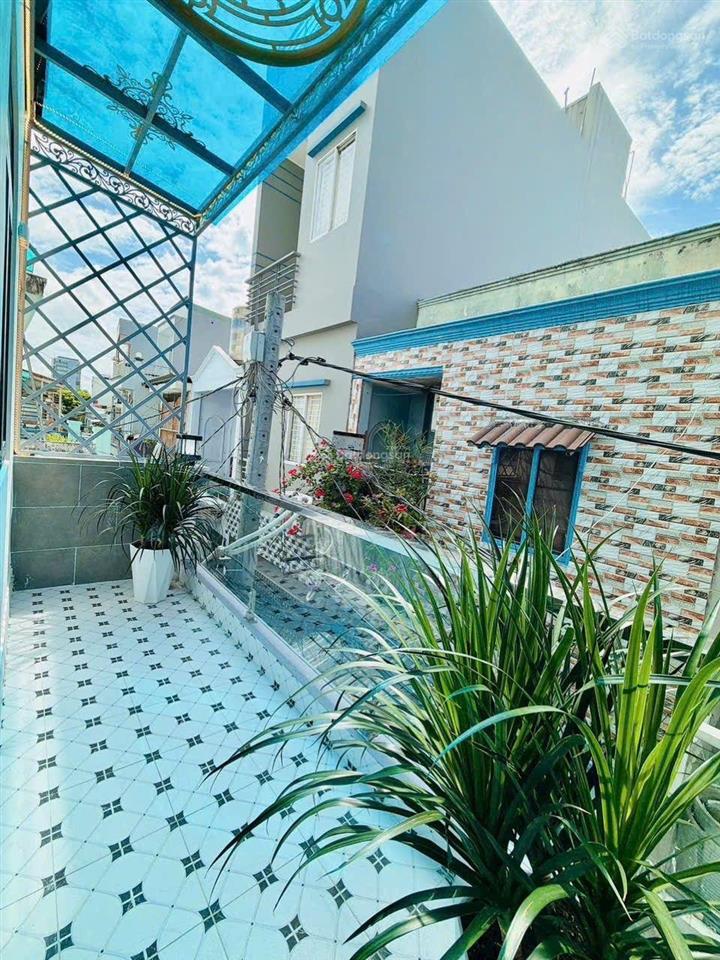Bán nhà 1 lầu 4pn oto cách nhà 30m. trần xuân soạn. diện tích 4x16 giá 6,69 tỷ