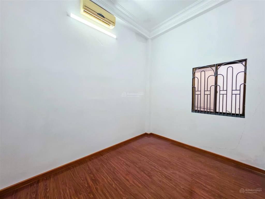  bán nhà 3 tầng hẻm oto nguyễn thị thập nối dài. dt 4x14 có 2 lầu giá 7,7 tỷ